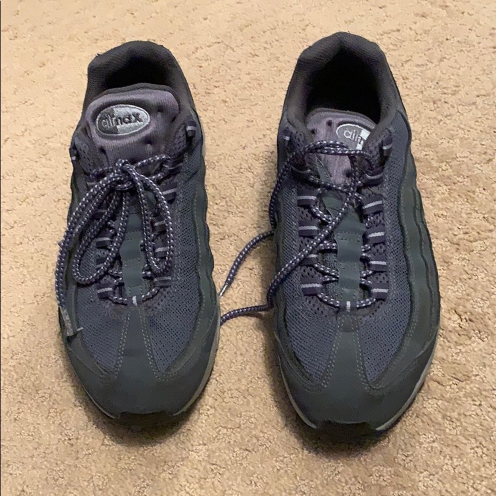 Men’s Size 9 Cool Grey Air Max 95